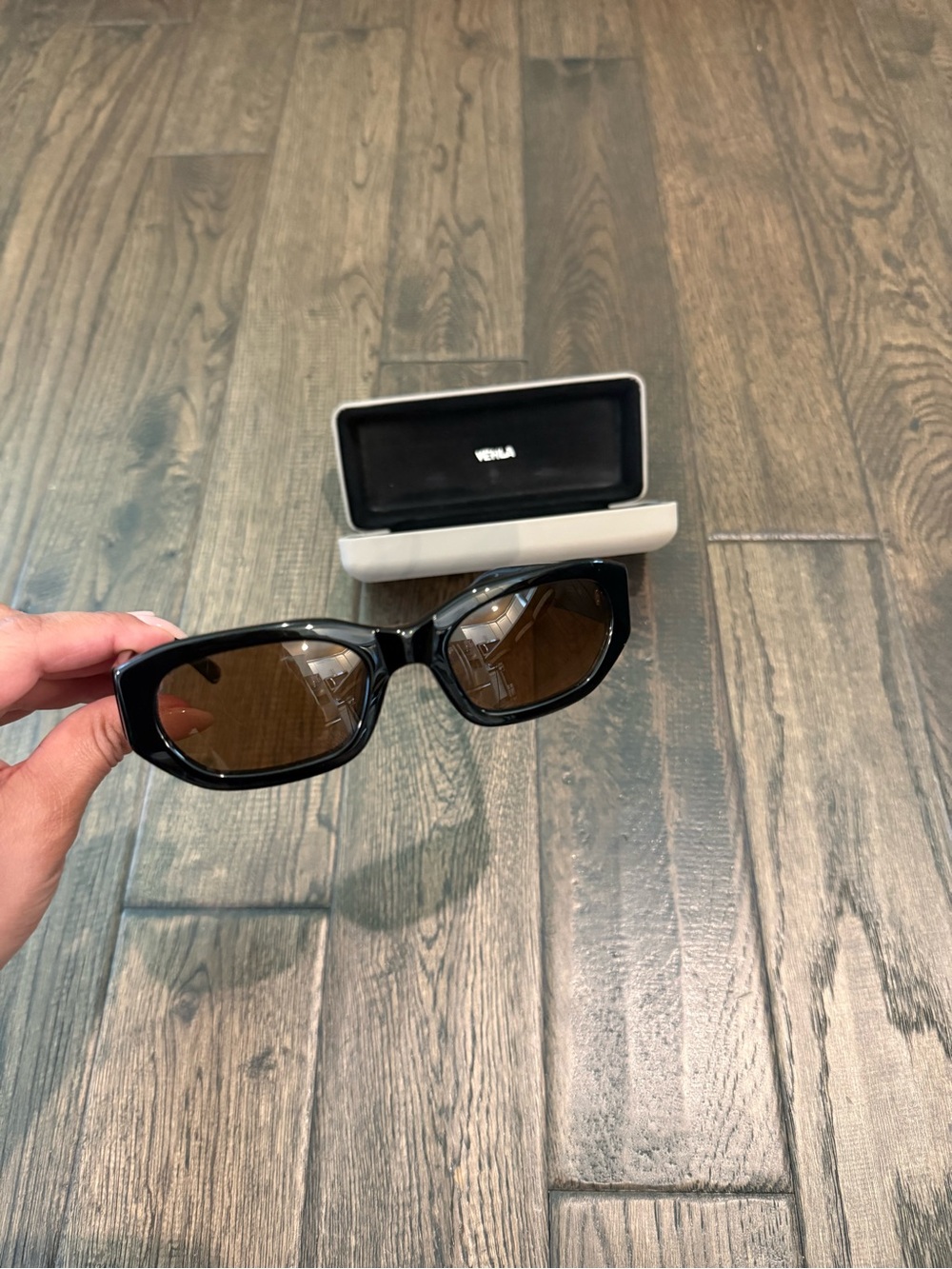VEHLA Black Frame Brown Lens Sunglasses